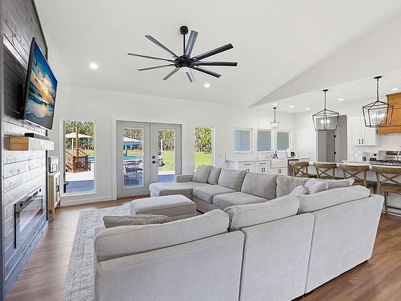 5th image of 1680 SW Old Wire Rd