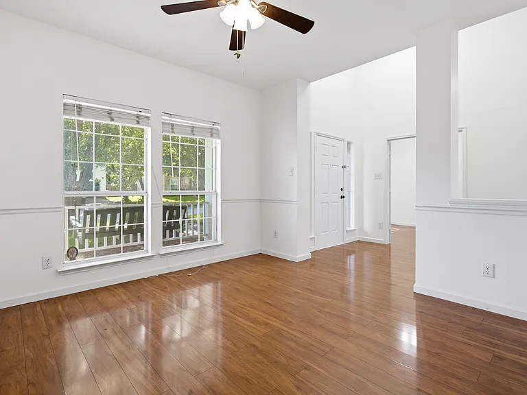 2114 Rustic Ridge Dr — Photo 23