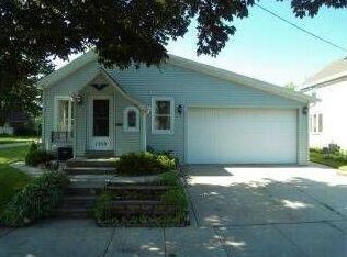 1209 N Water St, Manitowoc, WI 54220