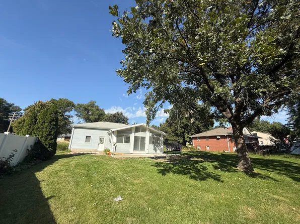 821 Rose St, Lincoln, NE 68502