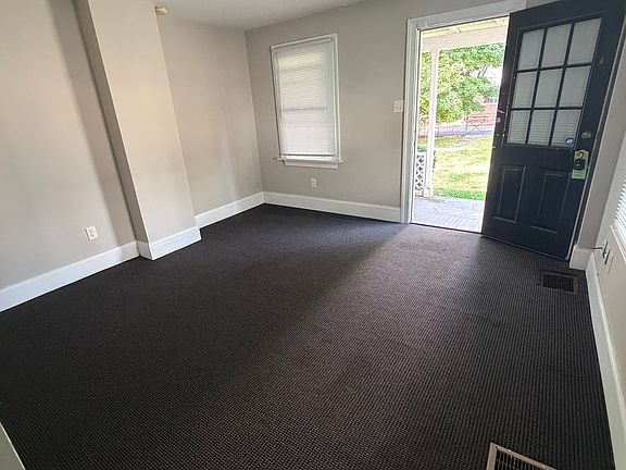 2nd image of 129 Ardmore Ave