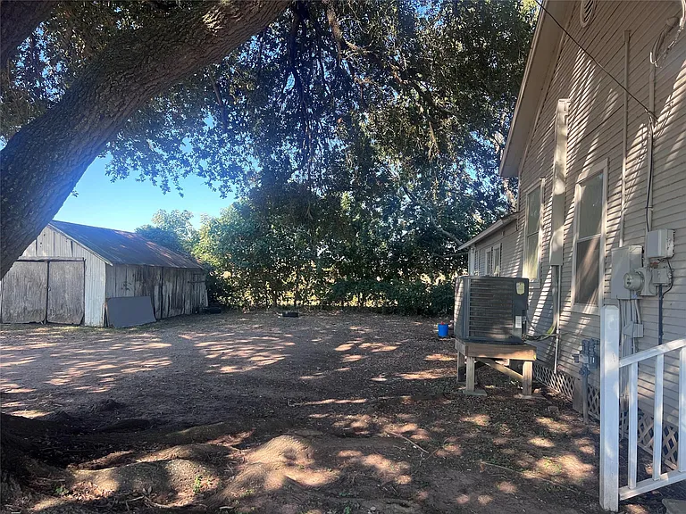 515 S Harrison Ln — Photo 13