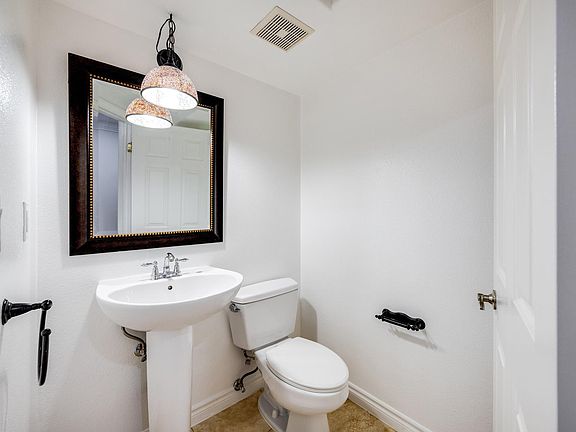 5th image of 345 W Loraine St #105