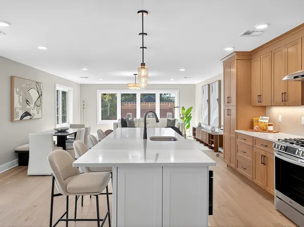 29 West 9th Street image 10 of 49