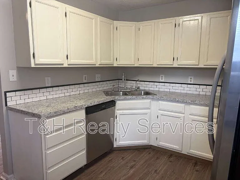 1335 Millridge Dr — Photo 8