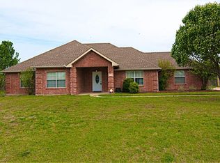 5012 Rancho Verde Pkwy, Crowley, TX 76036