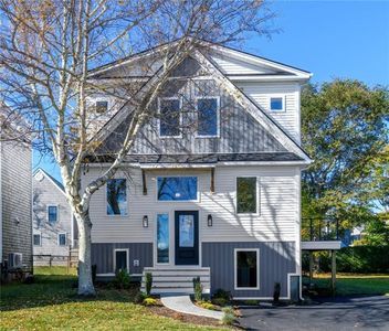 91 Houston Ave, Newport, RI, 02840