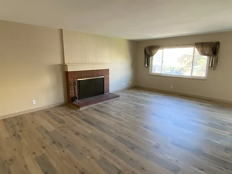 561 Miller Ave — Photo 11