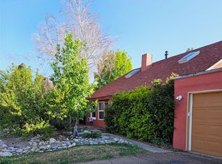 1062 Willow Way, Santa Fe, NM 87507
