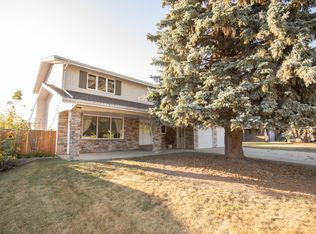 29 Allan Close, Red Deer, AB T4R1A4