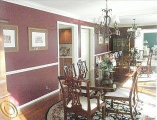 3rd image of 3290 Chestnut Run Dr