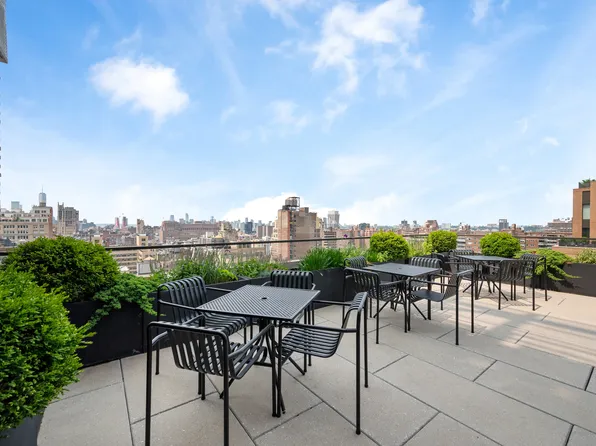 225 West 28th Street image 7 of 26