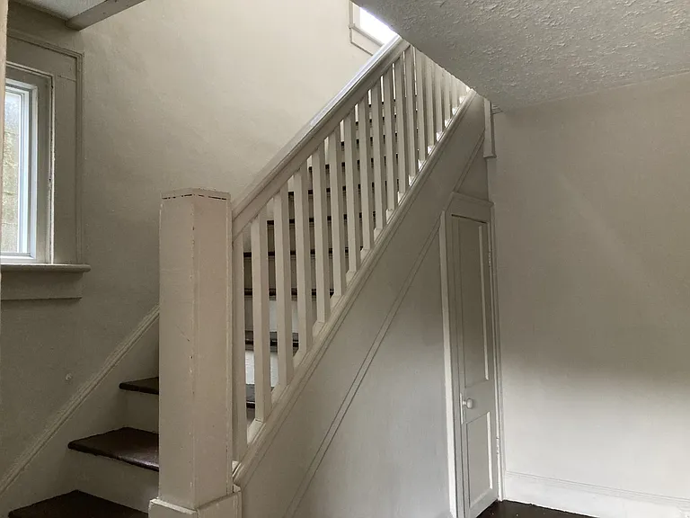 1713 Bluefield Ave — Photo 8