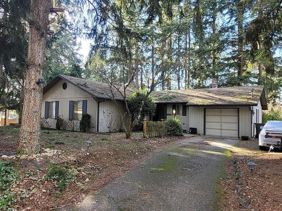 1st image of 1103 207th Pl NE