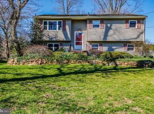 19 Rocky Brook Rd, East Windsor, NJ 08512