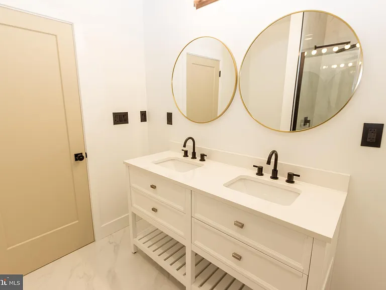 3604 Melon St #2 — Photo 7