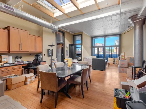 109 W Washington Ave APT 20, Jackson, MI 49201