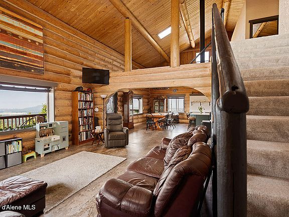 5th image of 263 Birdpoint Rd