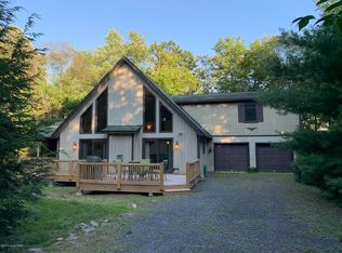 150 Long View Ln, Pocono Pines, PA 18350