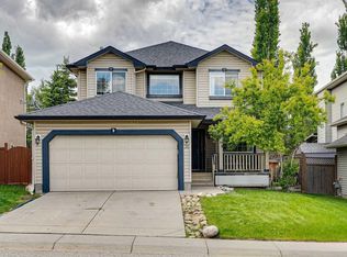 36 Valley Stream Close NW, Calgary, AB T3B 5V7