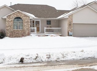3113 W Auburn Hills Ct, Sioux Falls, SD 57108