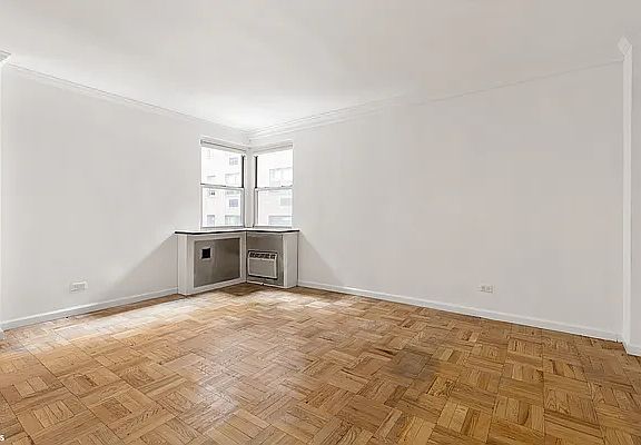 5th image of 233 E 69th St #A3