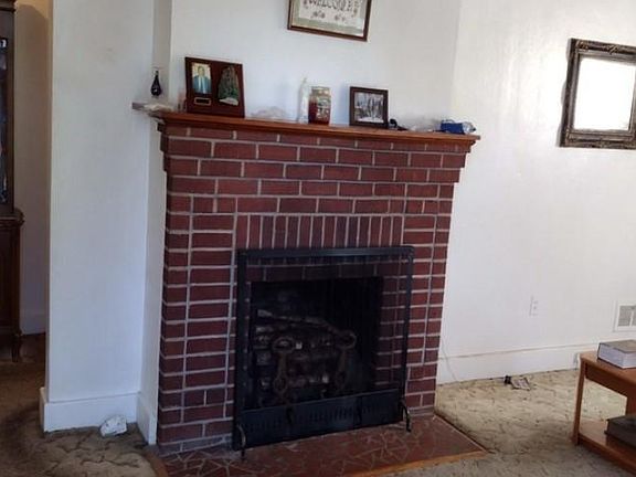 4th image of 1035 Alview Ave NW