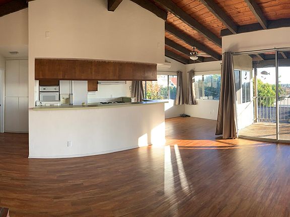 2nd image of 2082 Dawson Ave