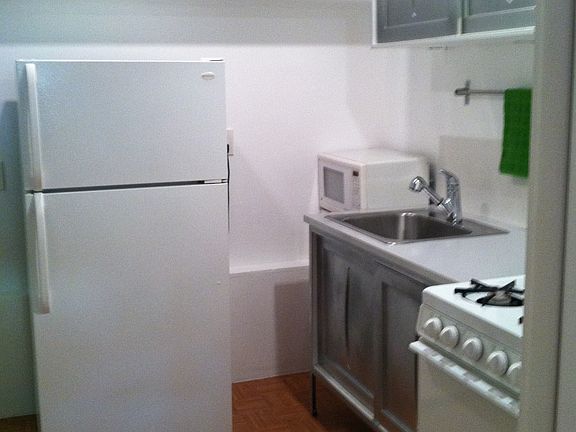 5th image of 82 Palisade Ave #1