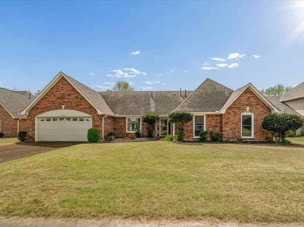 8809 Forest Breeze Dr, Cordova, TN 38018