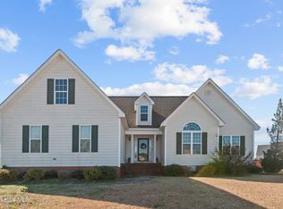 2301 Charity Ln, Winterville, NC 28590