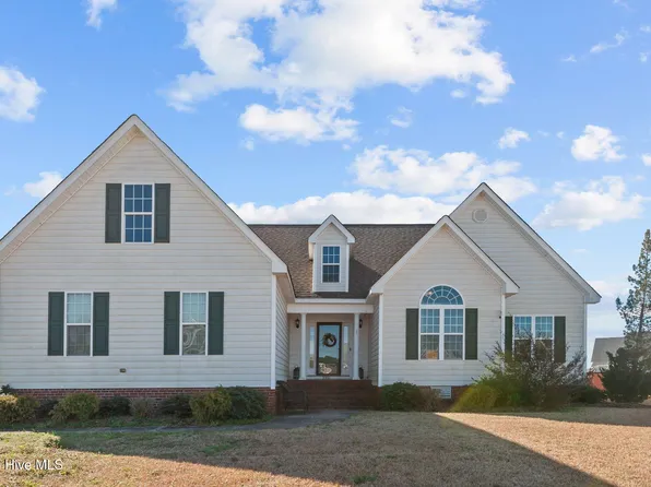 2301 Charity Lane, Winterville, NC 28590