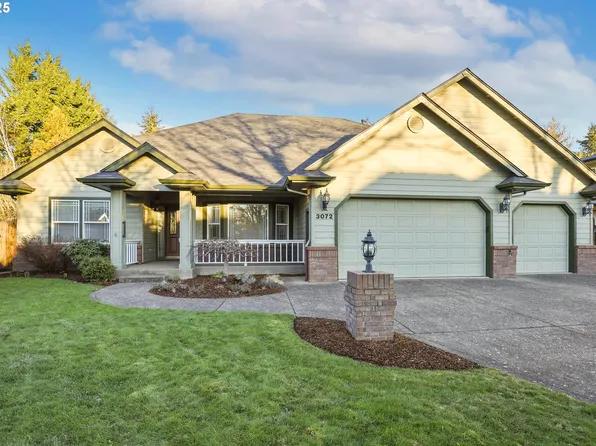 3072 Grand Cayman Dr, Eugene, OR 97408