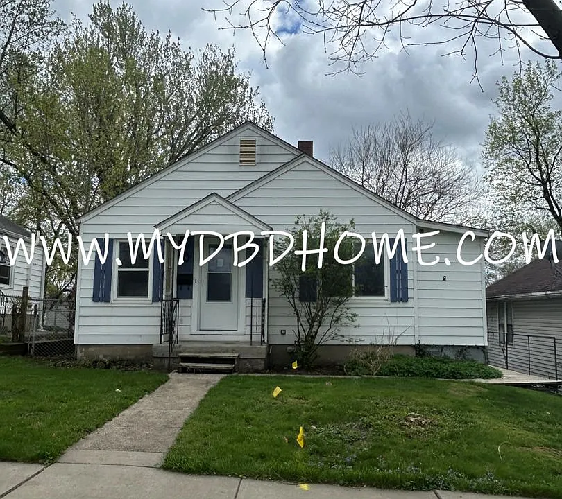 1305 Spring St