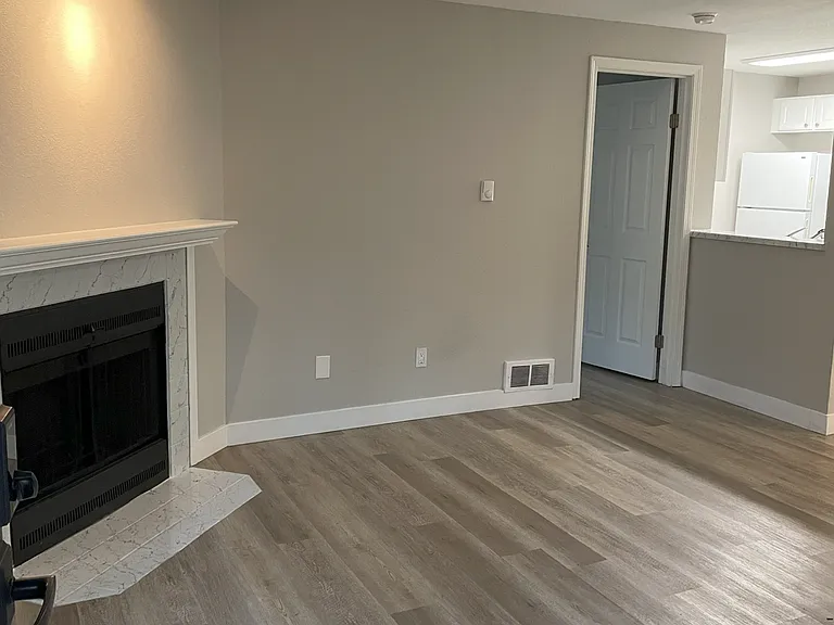 Redmond Park Apts — Photo 48