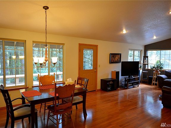 3rd image of 6014 La Vista Ct SW