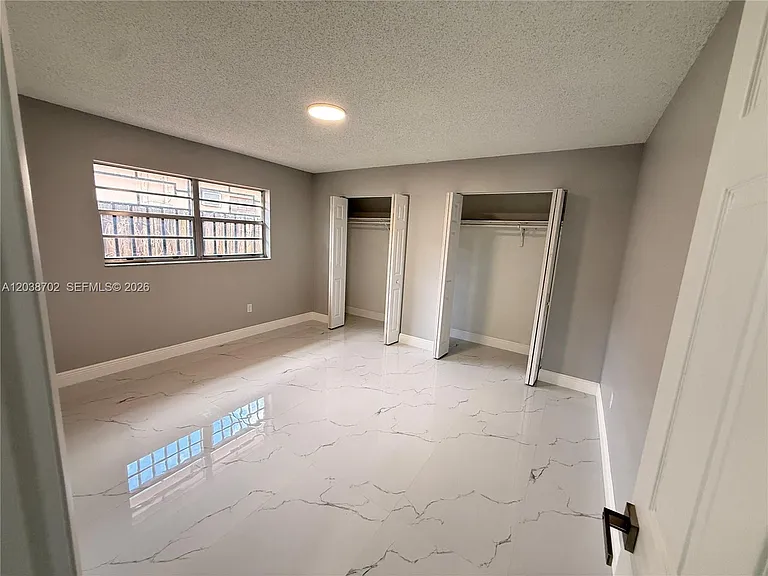 252 NW 50th Ave — Photo 9