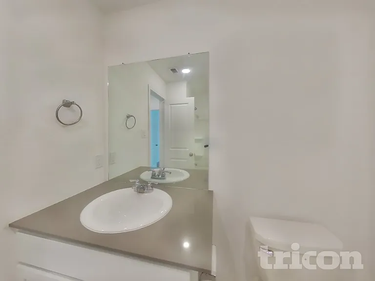 5715 Vista Point — Photo 16