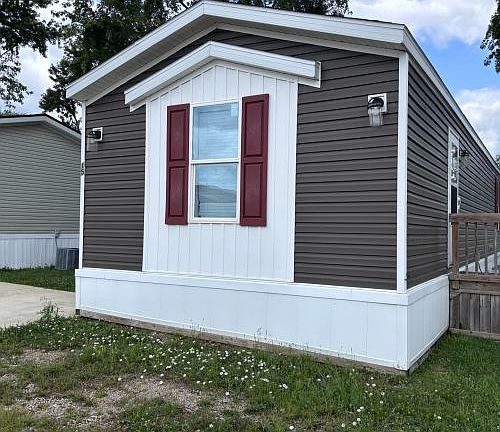 2nd image of 9901 State Road 3 #15