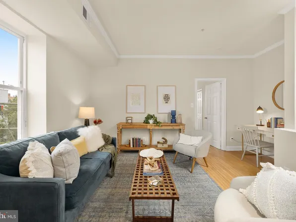 1458 Fairmont St NW APT 4, Washington, DC 20009