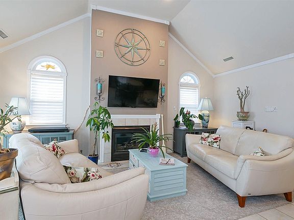 5th image of 1431 Haven Ave #2