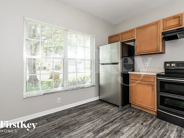 651 Cotulla Dr — Photo 6