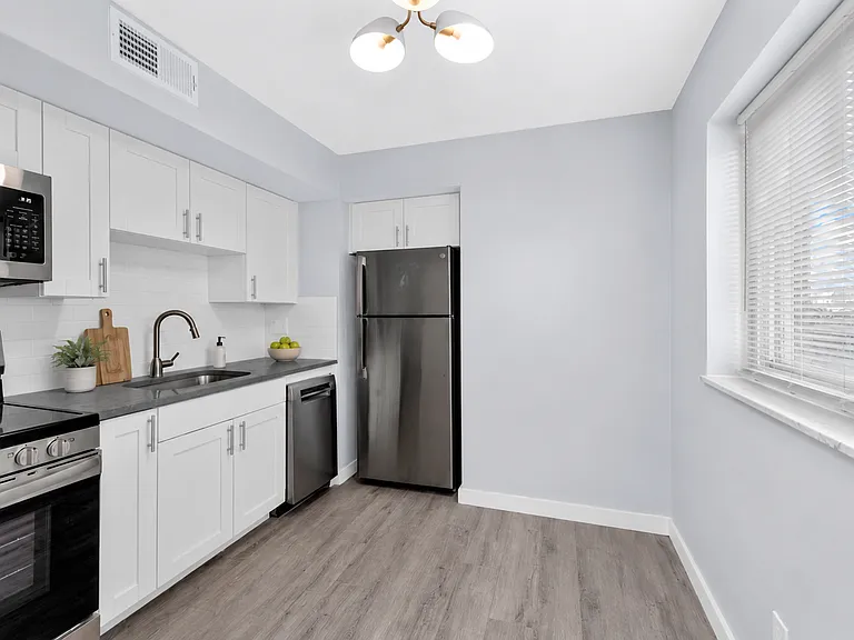 7201 Gravois — Photo 22
