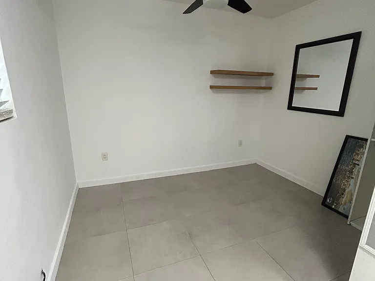 570 SW 45th Ave #2 — Photo 4
