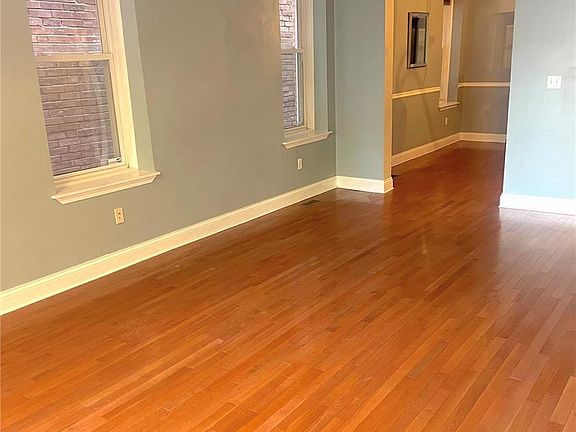 5th image of 4016 Shenandoah Ave