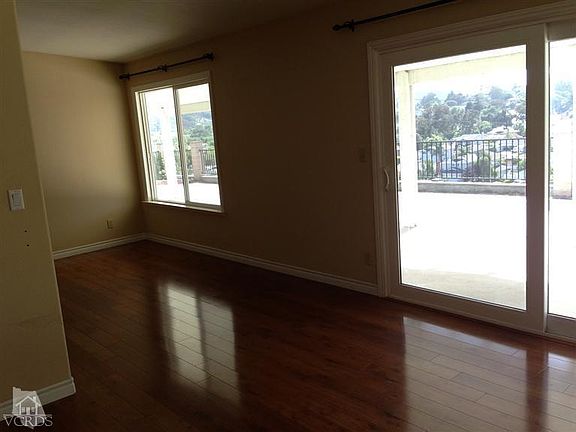 5th image of 437 Walter Ave