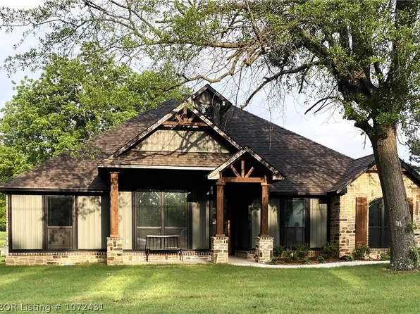 619 Bell Rd, Greenwood, AR 72936