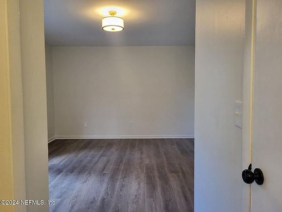 5th image of 3329 Mayflower St Unit 3331-1