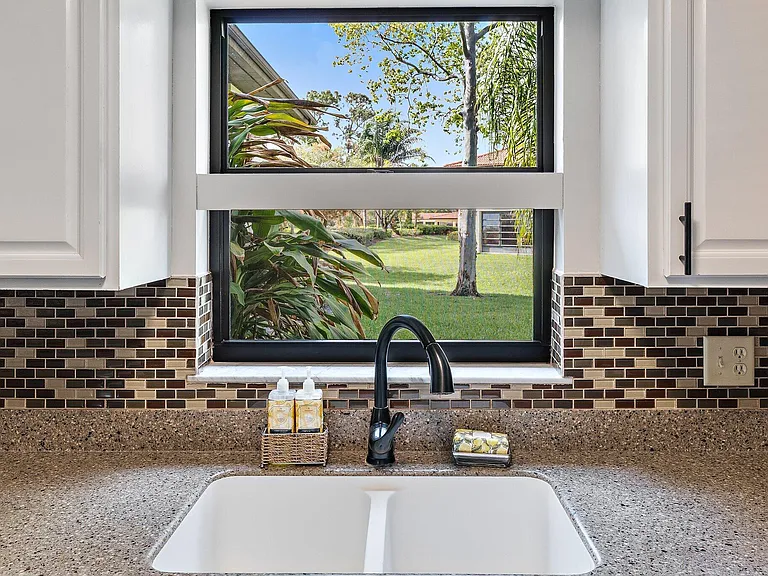 671 SW South River Dr #105 — Photo 17