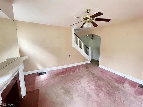 5th image of 541 Broadway Ave